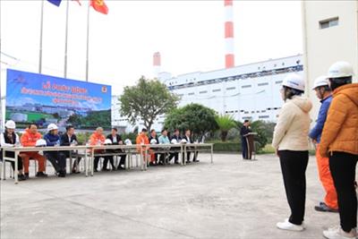 CÔNG TY NHIỆT ĐIỆN MÔNG DƯƠNG RA QUÂN TỔNG VỆ SINH MÔI TRƯỜNG, GIỮ GÌN CẢNH QUAN MÔI TRƯỜNG XANH – SẠCH – ĐẸP CHÀO ĐÓN NĂM MỚI 2026